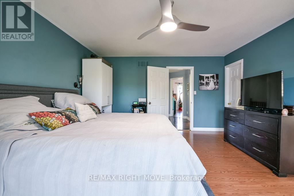 2027 Millwood Road, Severn, Ontario  L3V 0V6 - Photo 20 - S12562556