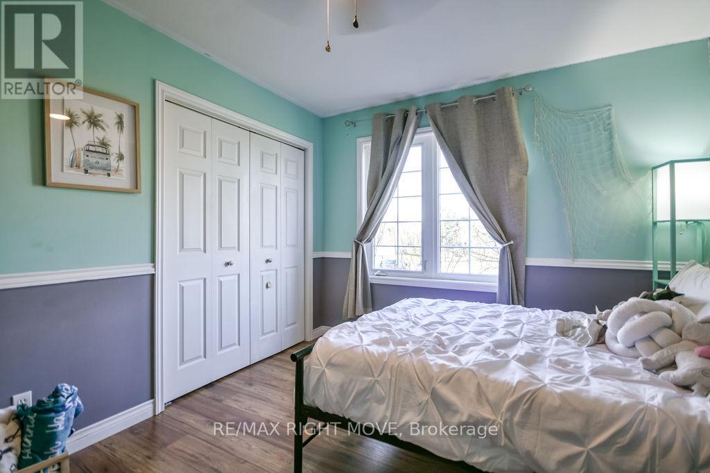 2027 Millwood Road, Severn, Ontario  L3V 0V6 - Photo 24 - S12562556