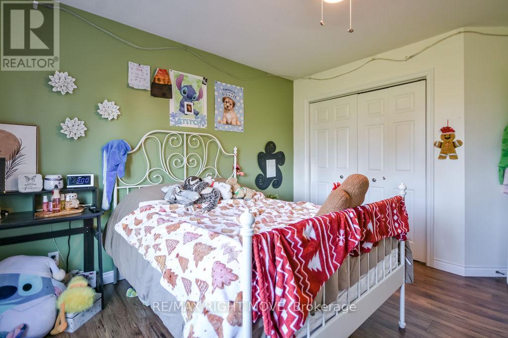 2027 Millwood Road, Severn, Ontario  L3V 0V6 - Photo 26 - S12562556