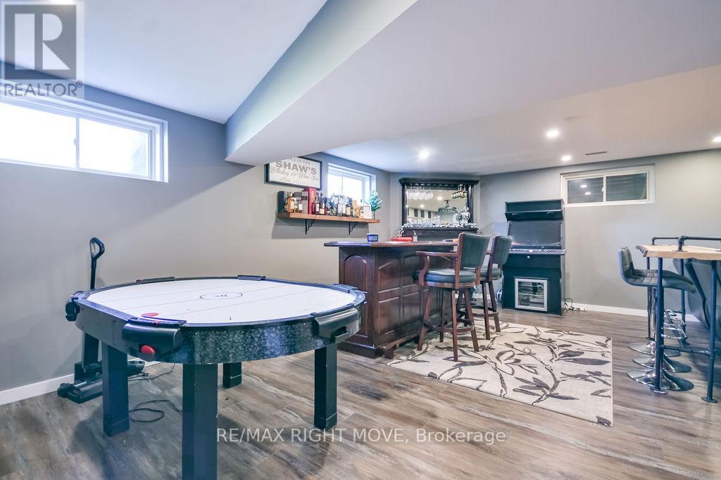 2027 Millwood Road, Severn, Ontario  L3V 0V6 - Photo 29 - S12562556