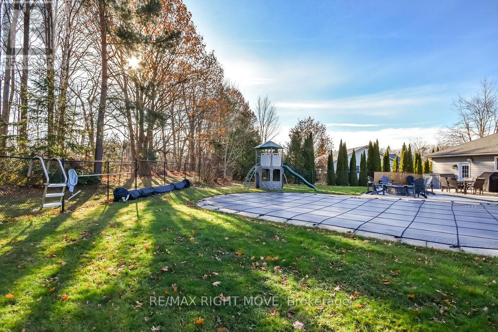 2027 Millwood Road, Severn, Ontario  L3V 0V6 - Photo 38 - S12562556