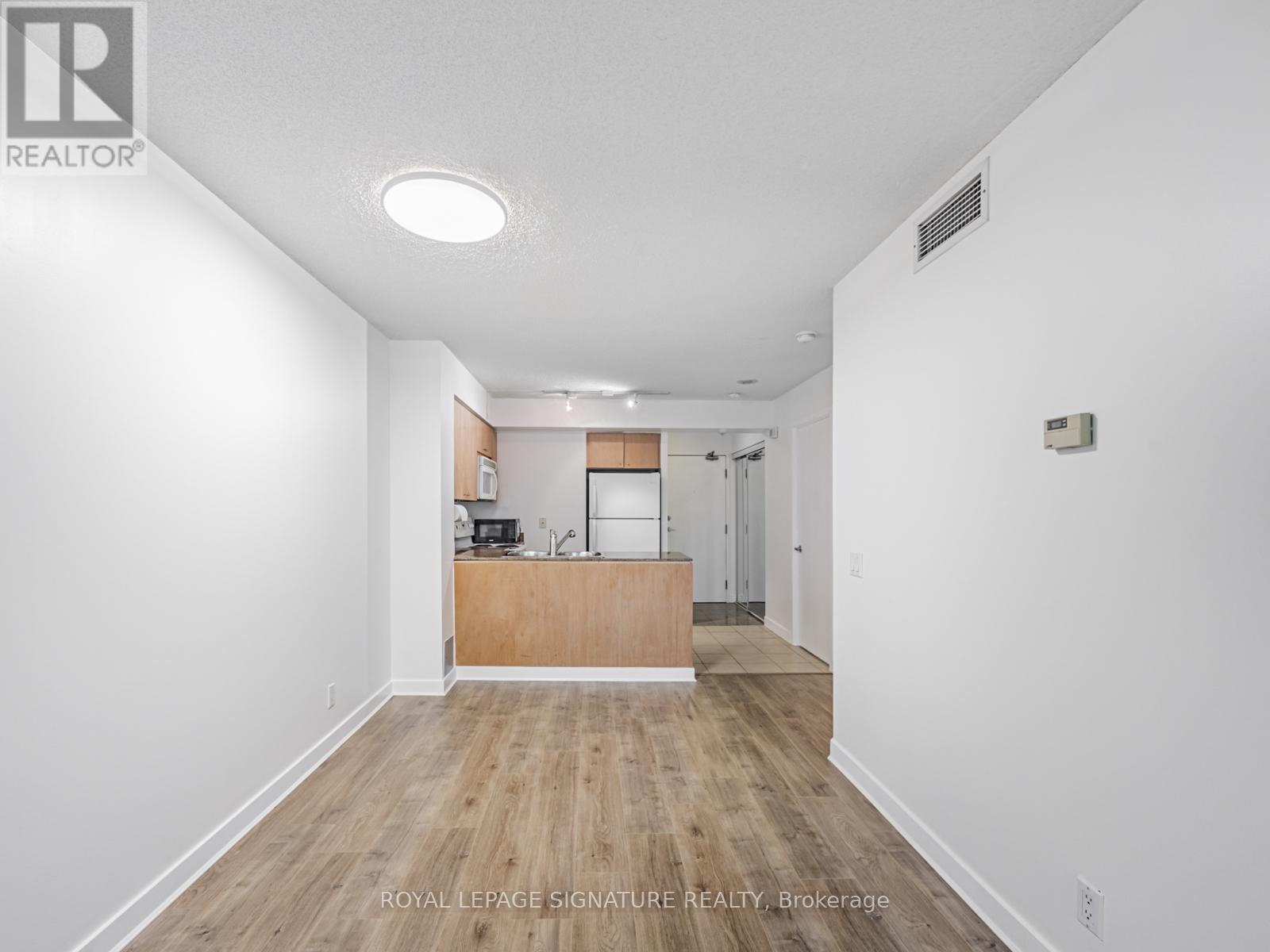 501 - 373 Front Street W, Toronto, Ontario  M5V 3R7 - Photo 12 - C12433140