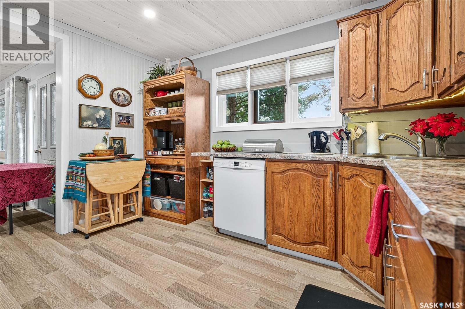 1005 Vaughan Street, Moose Jaw, Saskatchewan  S6H 5P1 - Photo 4 - SK024225