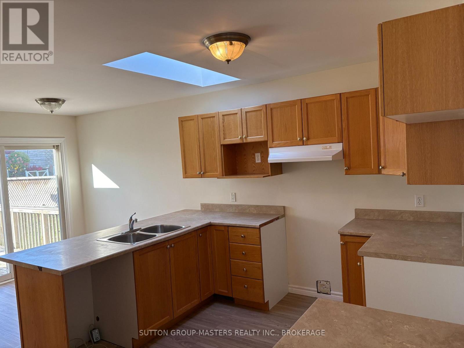 365 Boxwood Street, Kingston, Ontario  K7M 9C3 - Photo 5 - X12467679