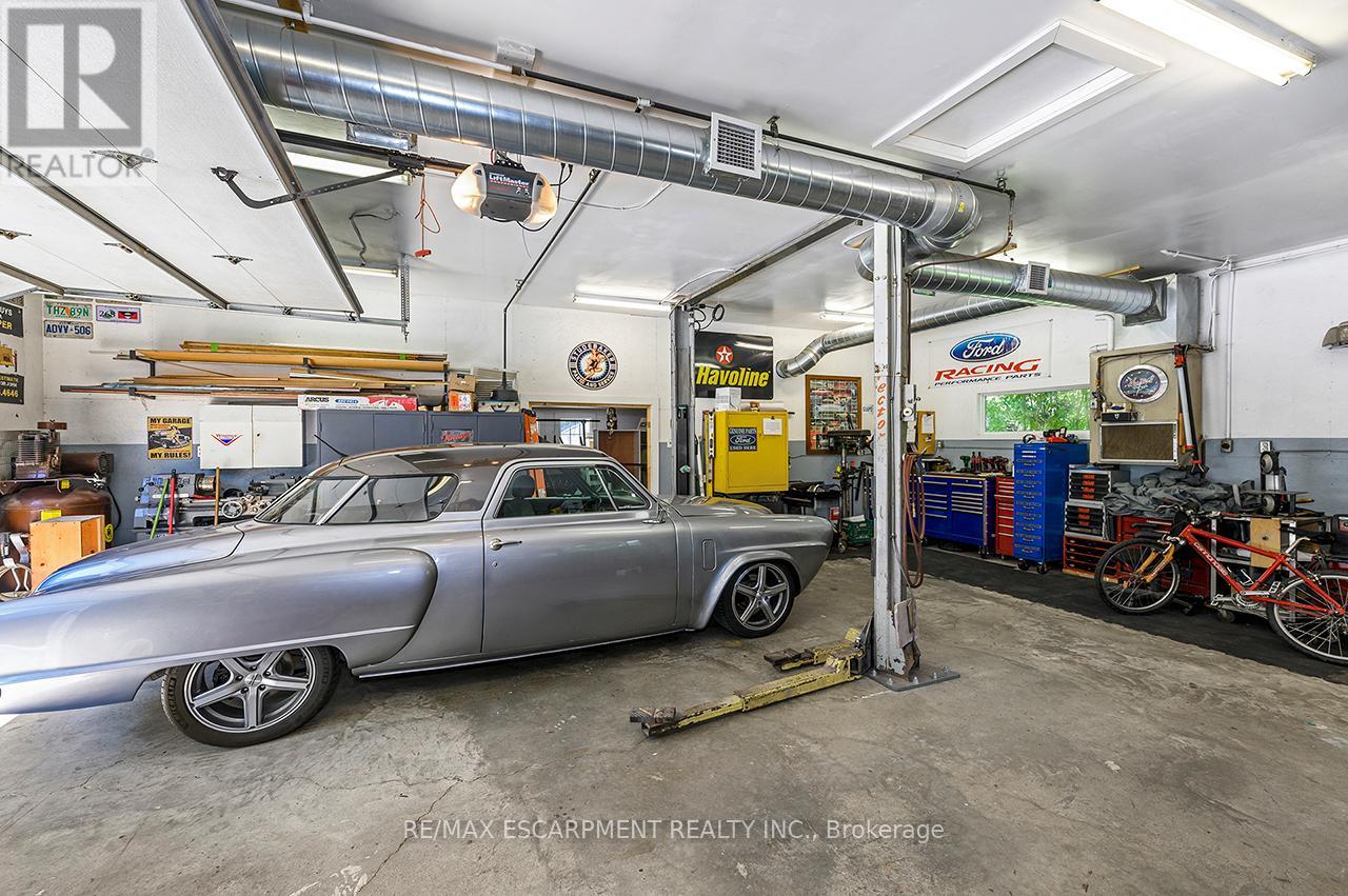 6487 Panton Street, Burlington, Ontario  L7P 0L7 - Photo 44 - W12562472