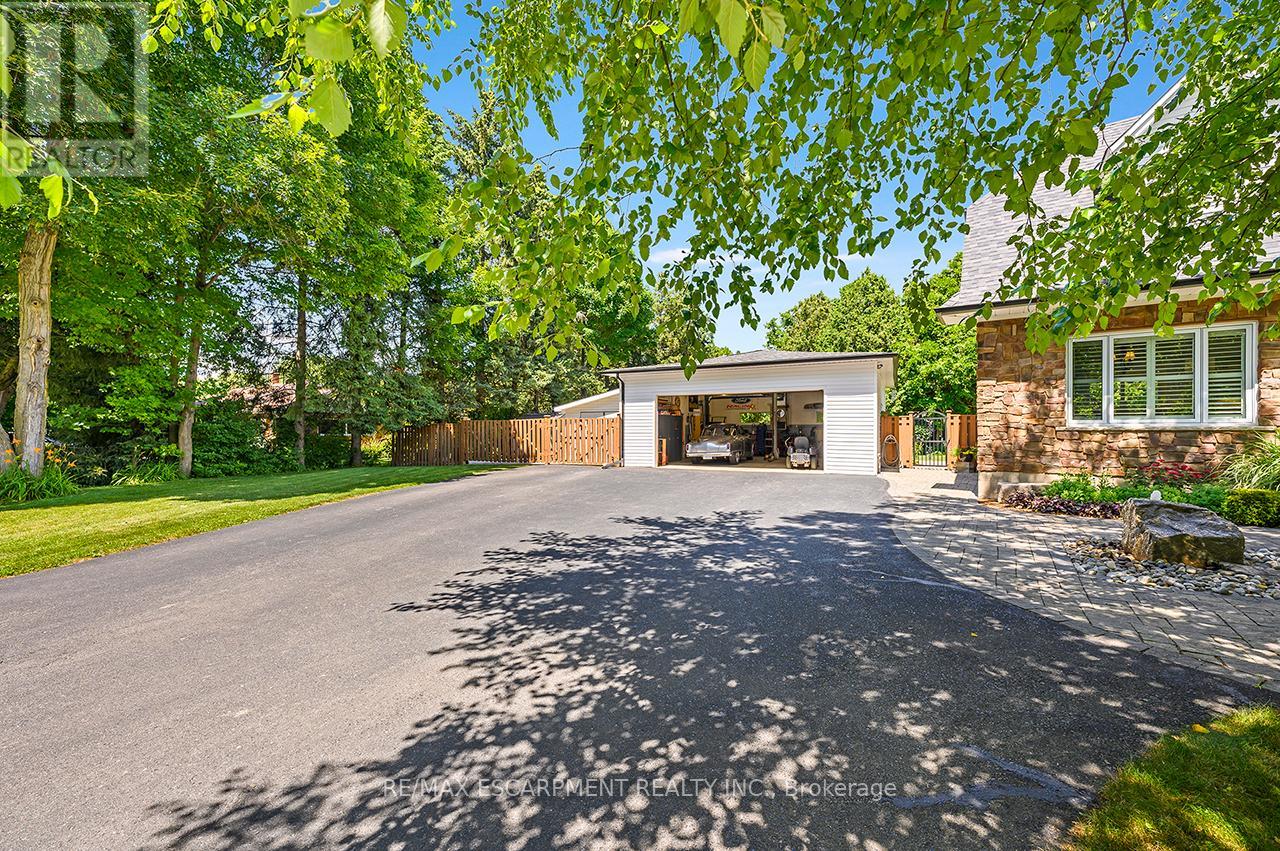 6487 Panton Street, Burlington, Ontario  L7P 0L7 - Photo 46 - W12562472