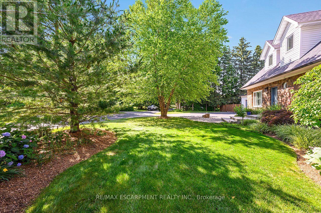 6487 Panton Street, Burlington, Ontario  L7P 0L7 - Photo 7 - W12562472