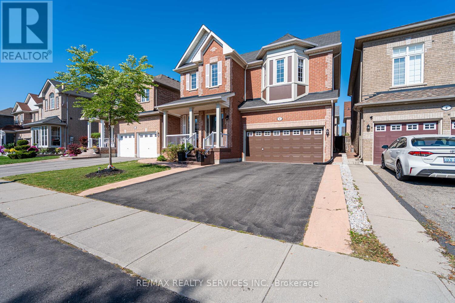 6 Foxhollow Road, Brampton, Ontario  L7A 1M3 - Photo 3 - W12562476