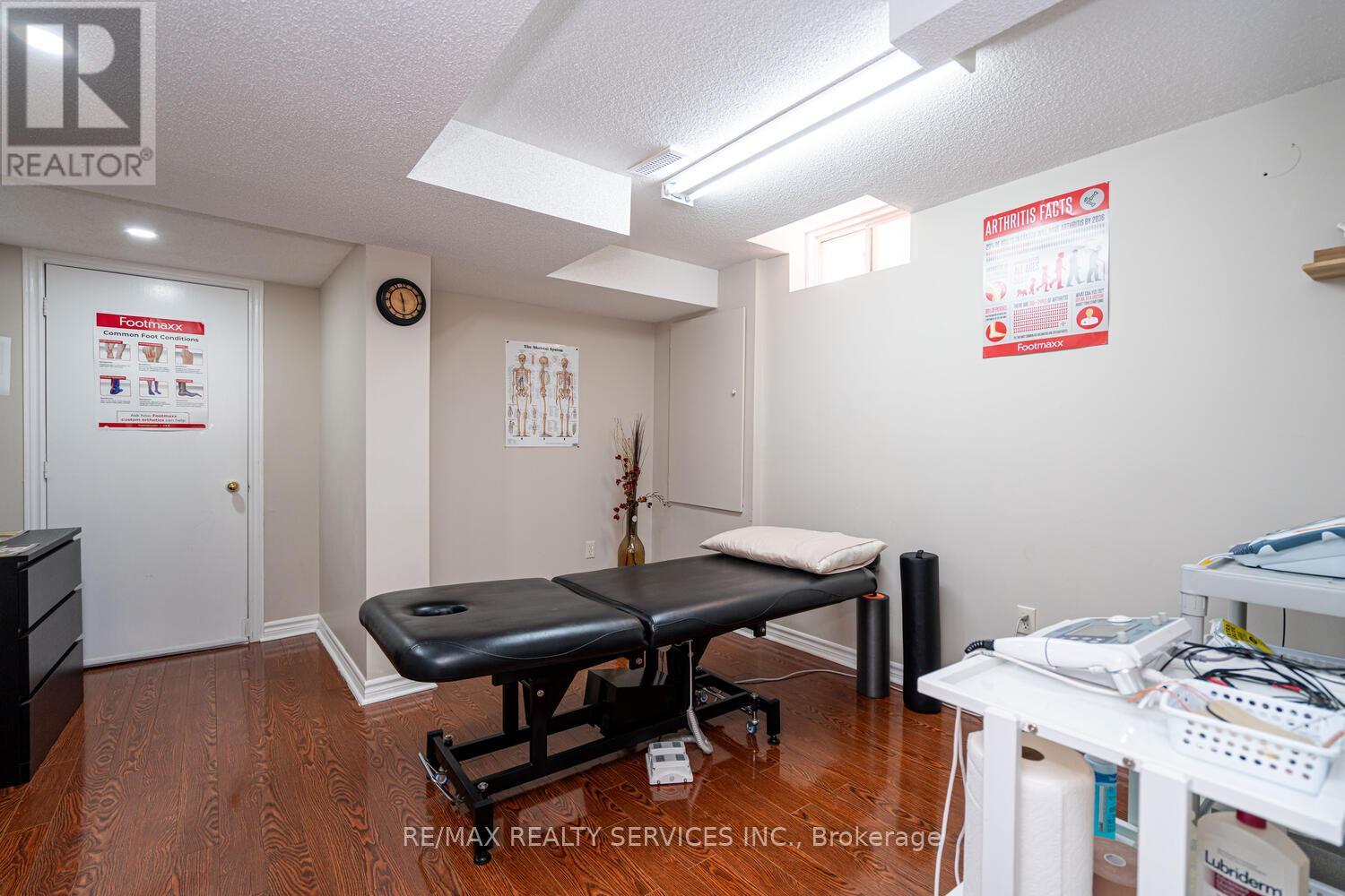 6 Foxhollow Road, Brampton, Ontario  L7A 1M3 - Photo 44 - W12562476