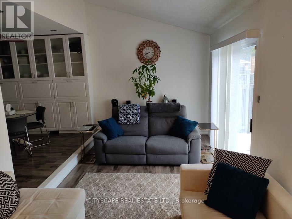 11 Trammell Lane, Brampton, Ontario  L6Y 4J2 - Photo 14 - W12562480