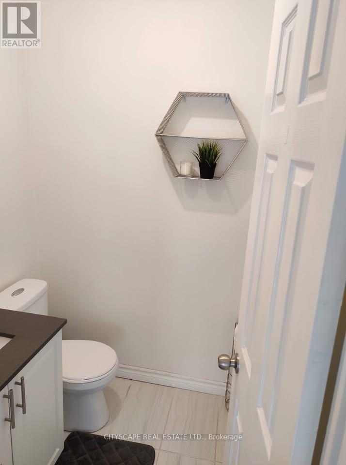 11 Trammell Lane, Brampton, Ontario  L6Y 4J2 - Photo 6 - W12562480