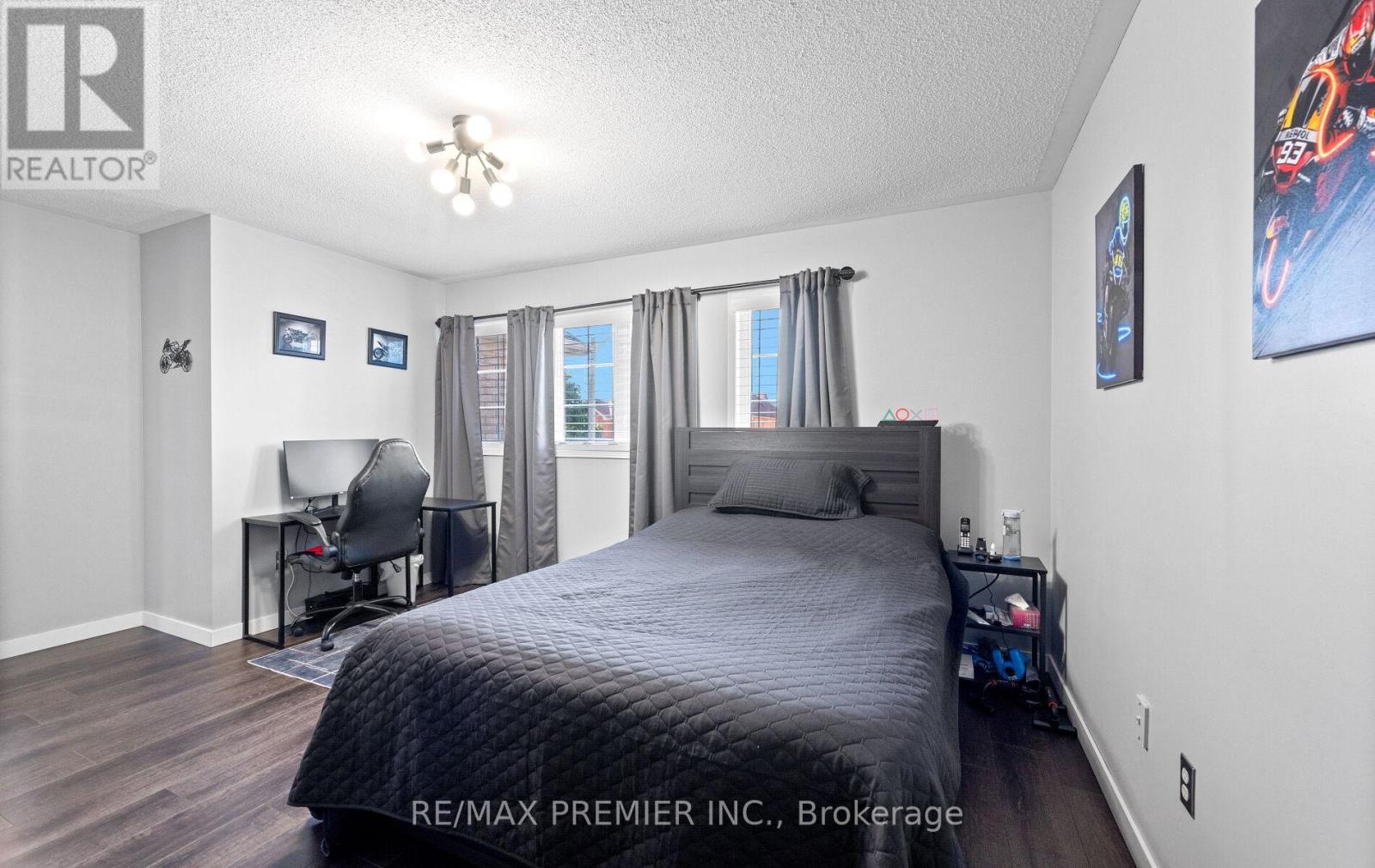 49 Fallstar Crescent, Brampton, Ontario  L7A 2J7 - Photo 25 - W12562488