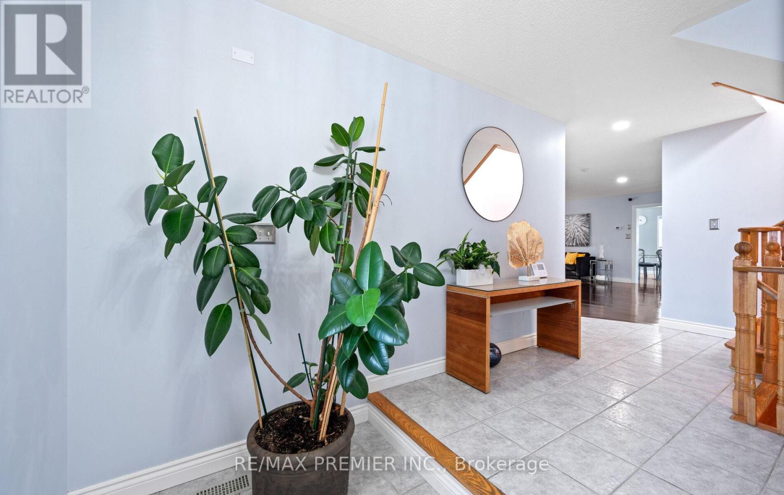 49 Fallstar Crescent, Brampton, Ontario  L7A 2J7 - Photo 3 - W12562488