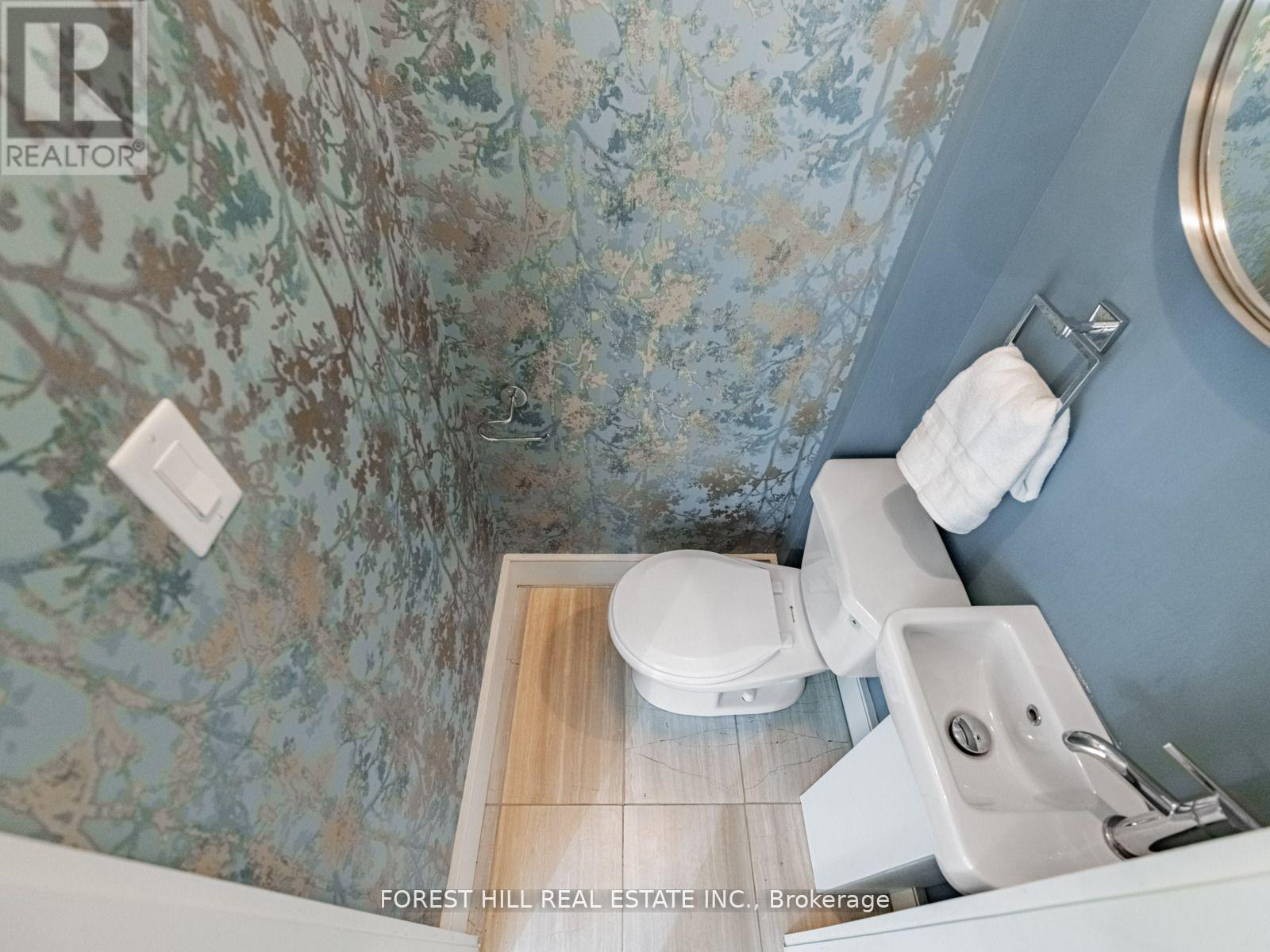 438 Whitmore Avenue, Toronto, Ontario  M6E 2N7 - Photo 16 - W12562506