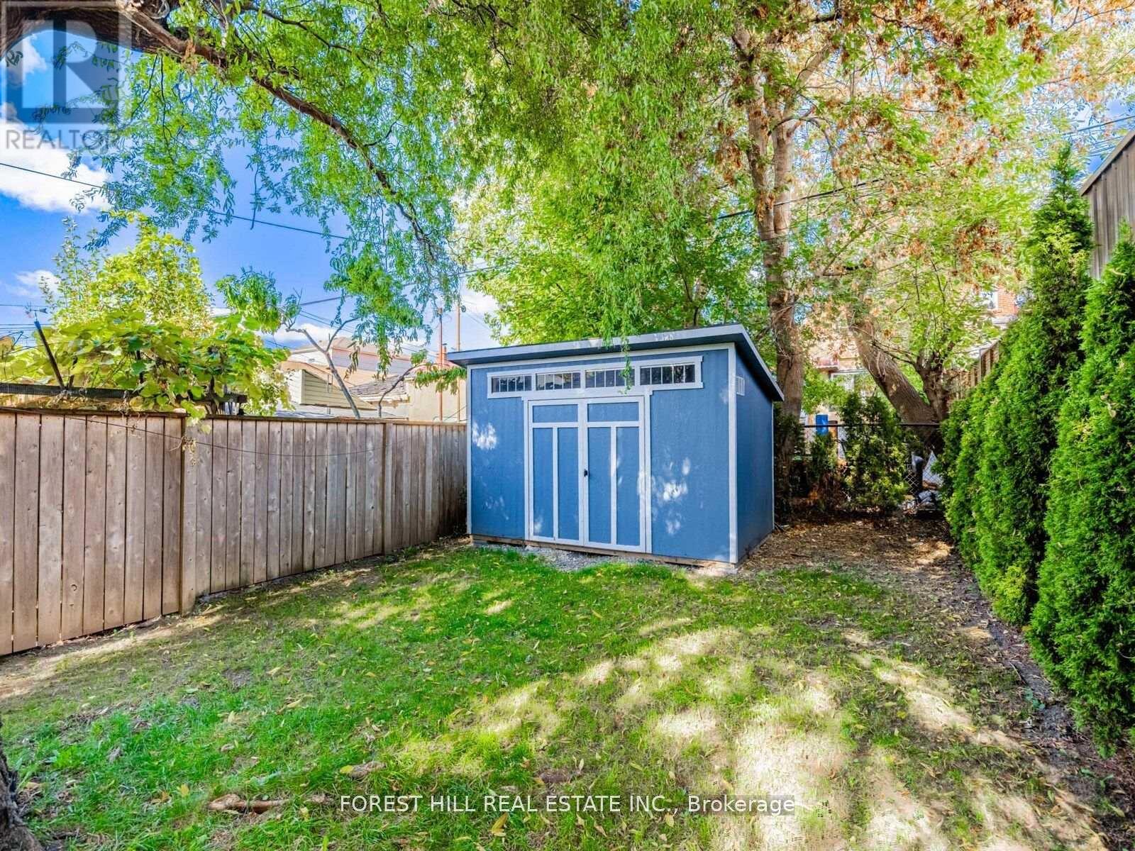 438 Whitmore Avenue, Toronto, Ontario  M6E 2N7 - Photo 33 - W12562506