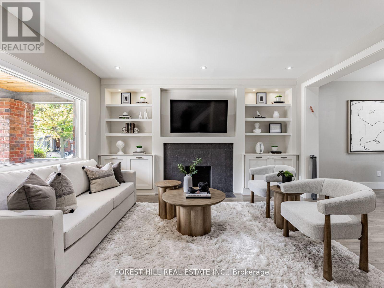 438 Whitmore Avenue, Toronto, Ontario  M6E 2N7 - Photo 6 - W12562506