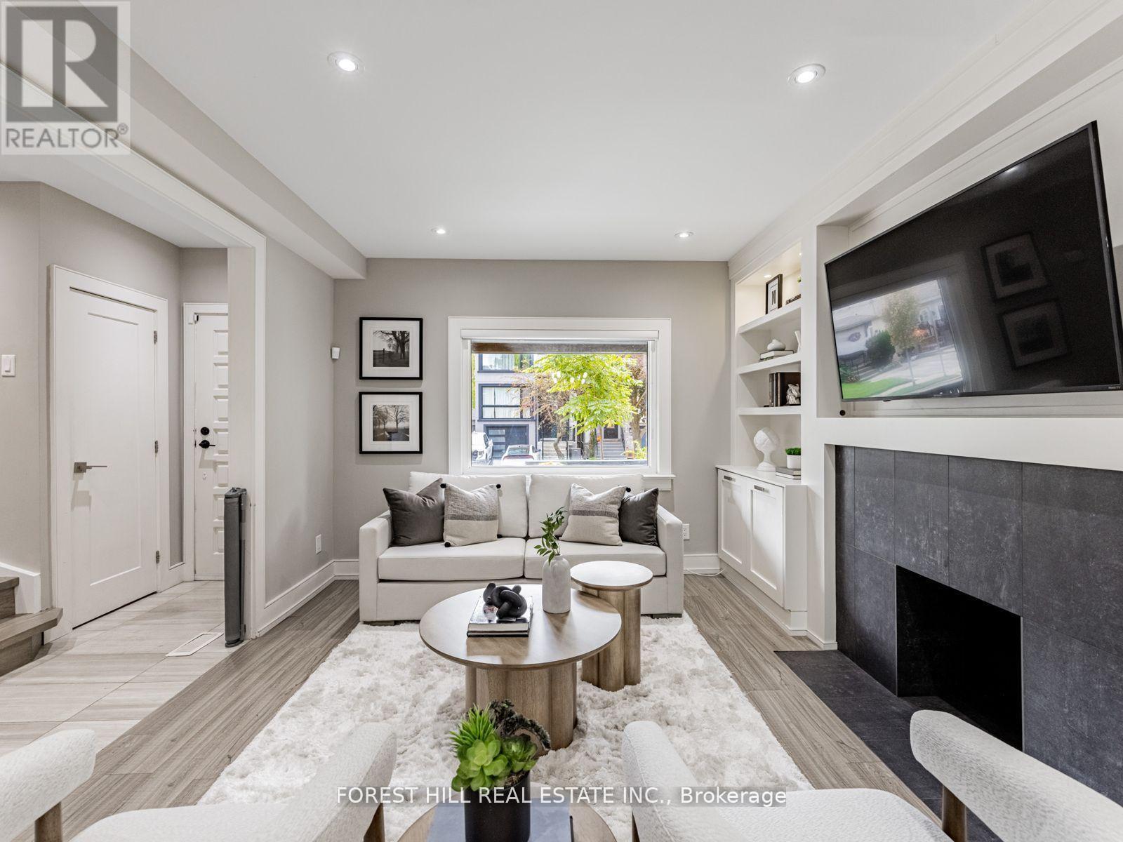 438 Whitmore Avenue, Toronto, Ontario  M6E 2N7 - Photo 8 - W12562506