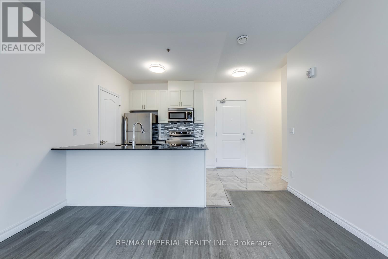 309 - 1360 Costigan Road, Milton, Ontario  L9T 0Y8 - Photo 11 - W12562510