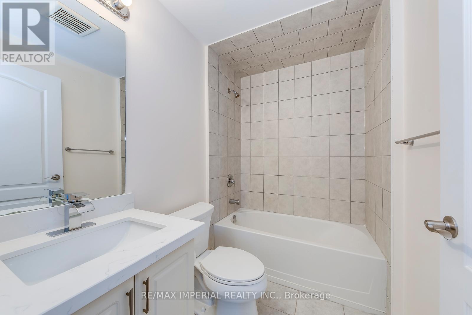 309 - 1360 Costigan Road, Milton, Ontario  L9T 0Y8 - Photo 28 - W12562510