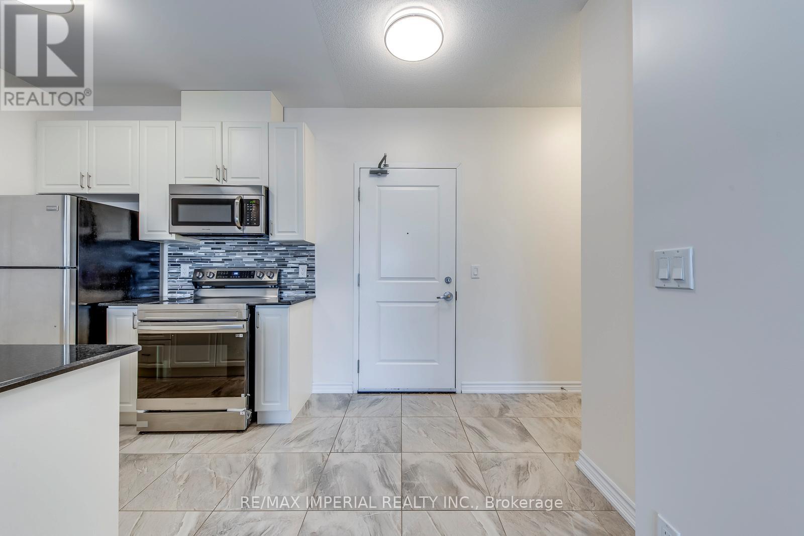 309 - 1360 Costigan Road, Milton, Ontario  L9T 0Y8 - Photo 5 - W12562510