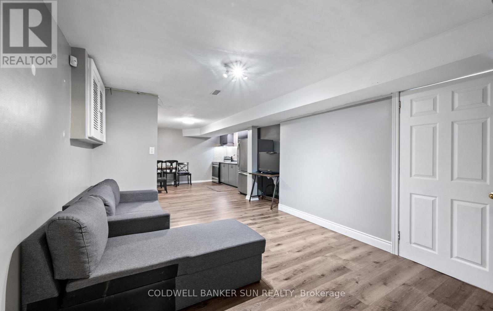 10 Corsham Place, Caledon, Ontario  L7E 1L3 - Photo 39 - W12562530