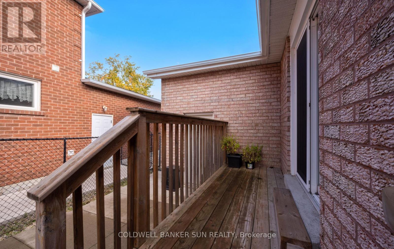 10 Corsham Place, Caledon, Ontario  L7E 1L3 - Photo 43 - W12562530