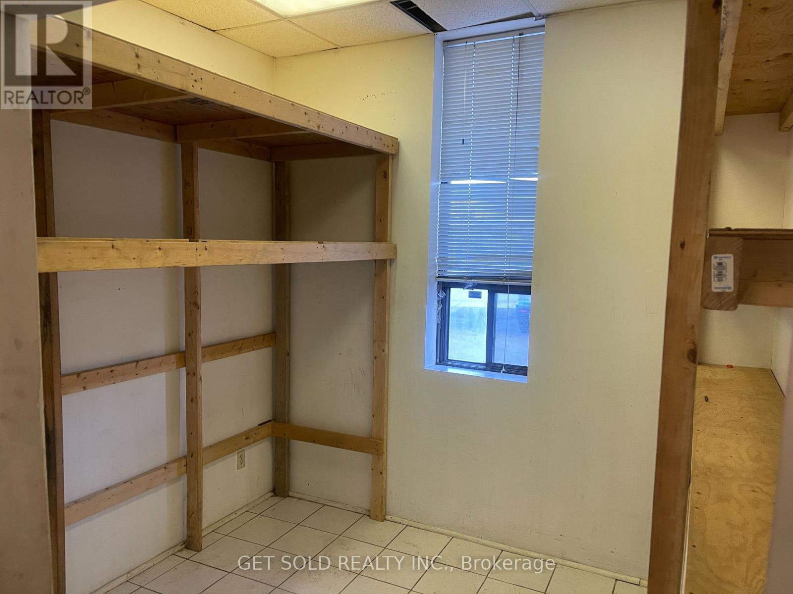 A & B - 224 Milvan Drive, Toronto, Ontario  M9L 2A5 - Photo 6 - W12562536