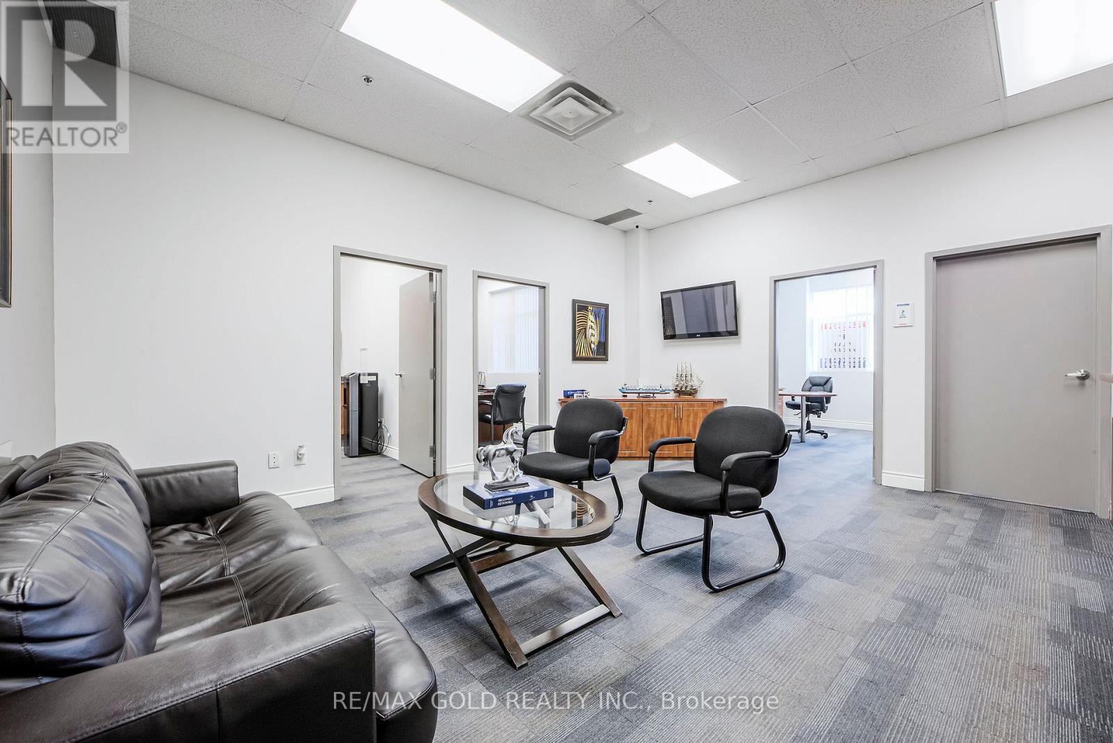 207 - 2970 Drew Road, Mississauga, Ontario  L4T 0A6 - Photo 3 - W12562546