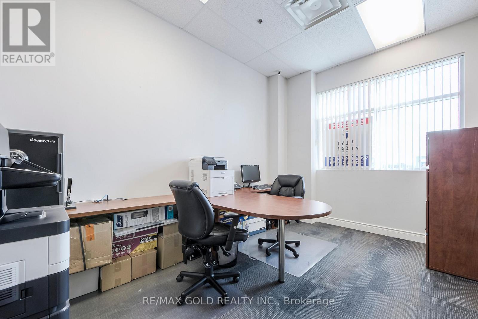 207 - 2970 Drew Road, Mississauga, Ontario  L4T 0A6 - Photo 9 - W12562546