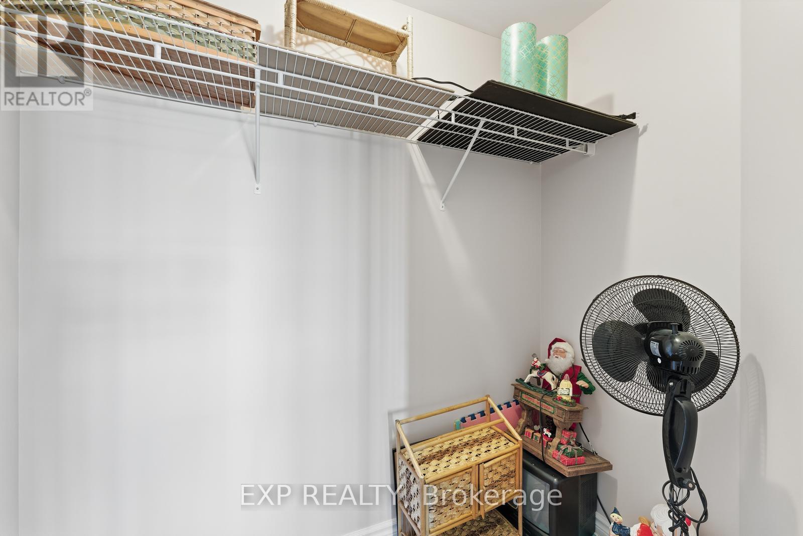 229 Dunraven Drive, Toronto, Ontario M6M 1H8 - Photo 28 - W12562550