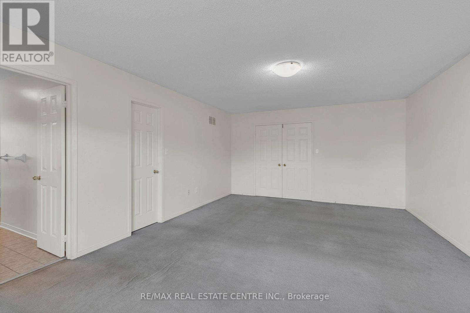 36 Capistro Street, Brampton, Ontario  L7A 3H7 - Photo 27 - W12562554