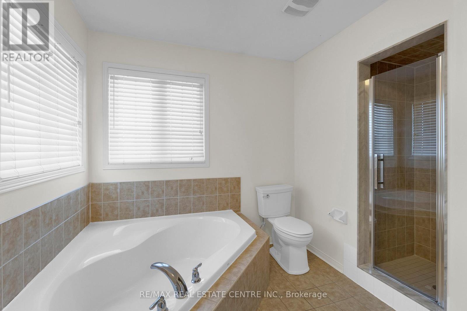 36 Capistro Street, Brampton, Ontario  L7A 3H7 - Photo 29 - W12562554