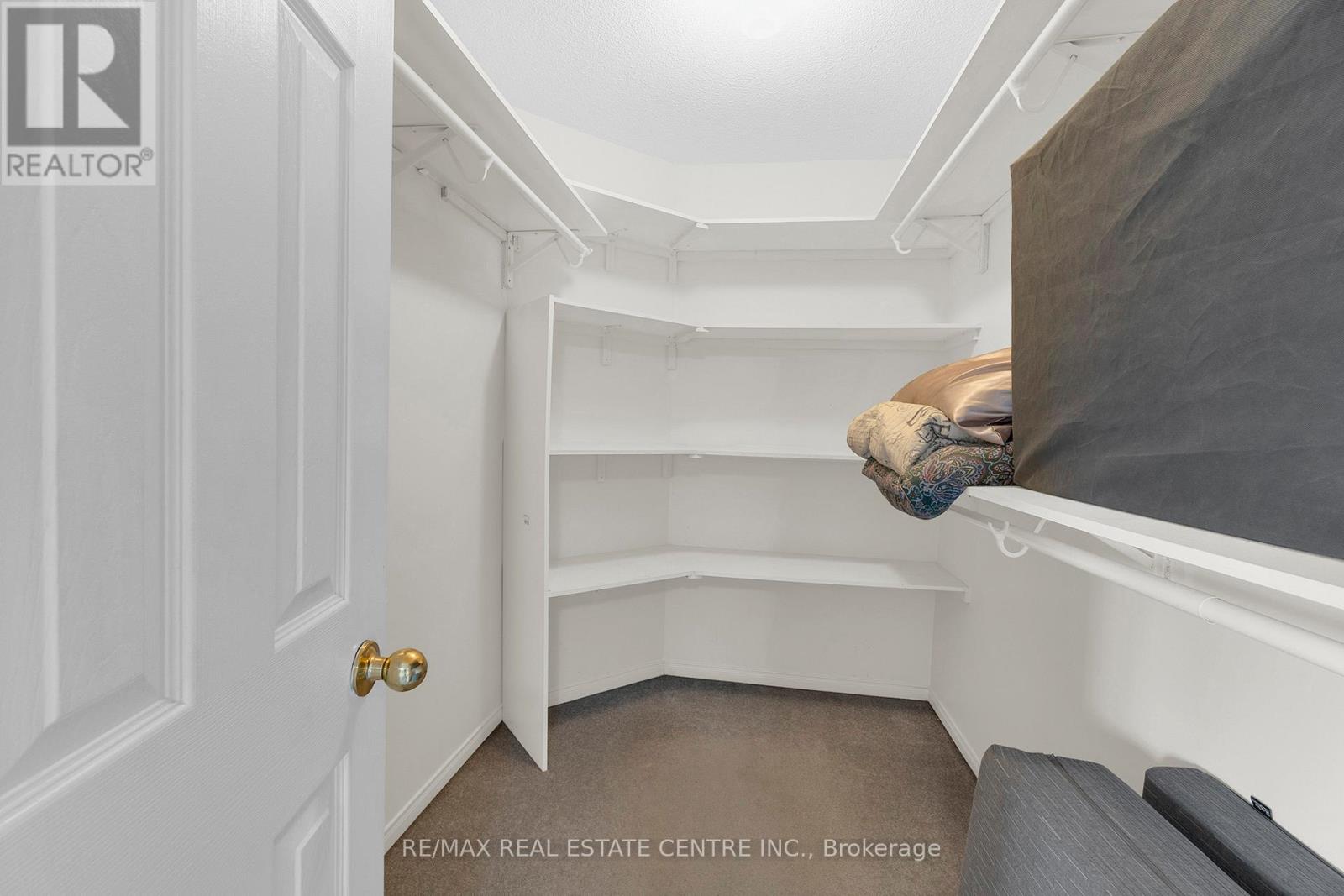 36 Capistro Street, Brampton, Ontario  L7A 3H7 - Photo 31 - W12562554