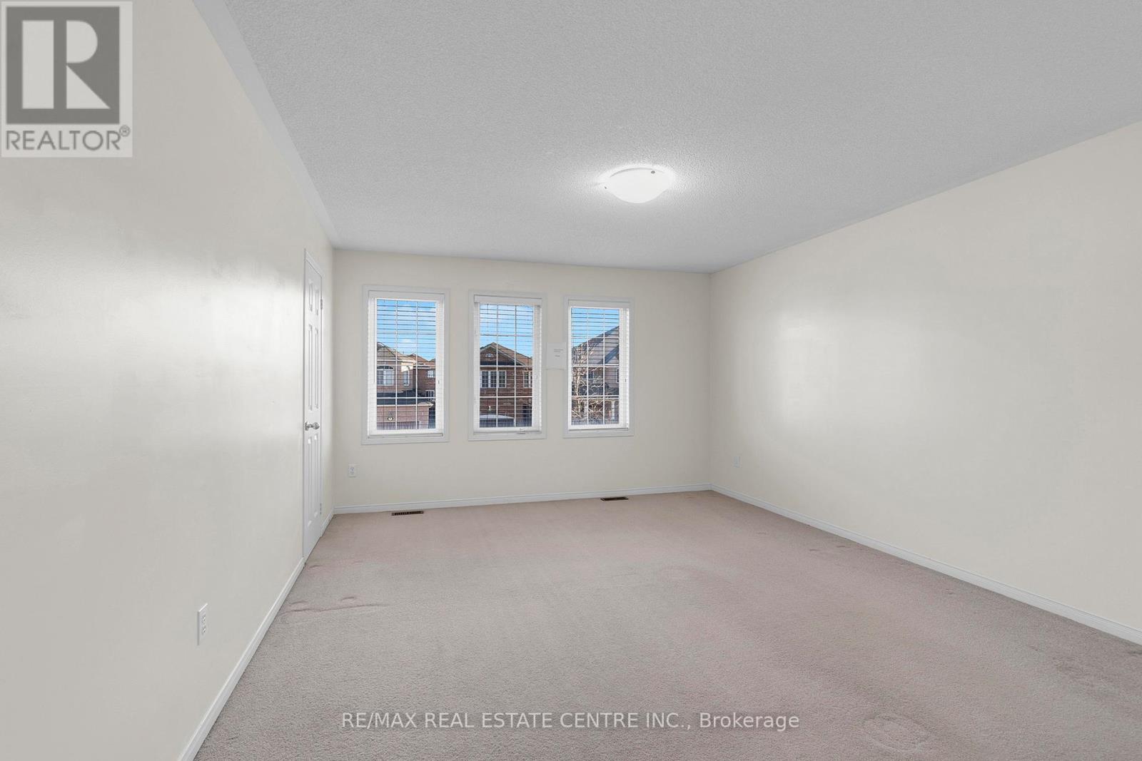 36 Capistro Street, Brampton, Ontario  L7A 3H7 - Photo 37 - W12562554