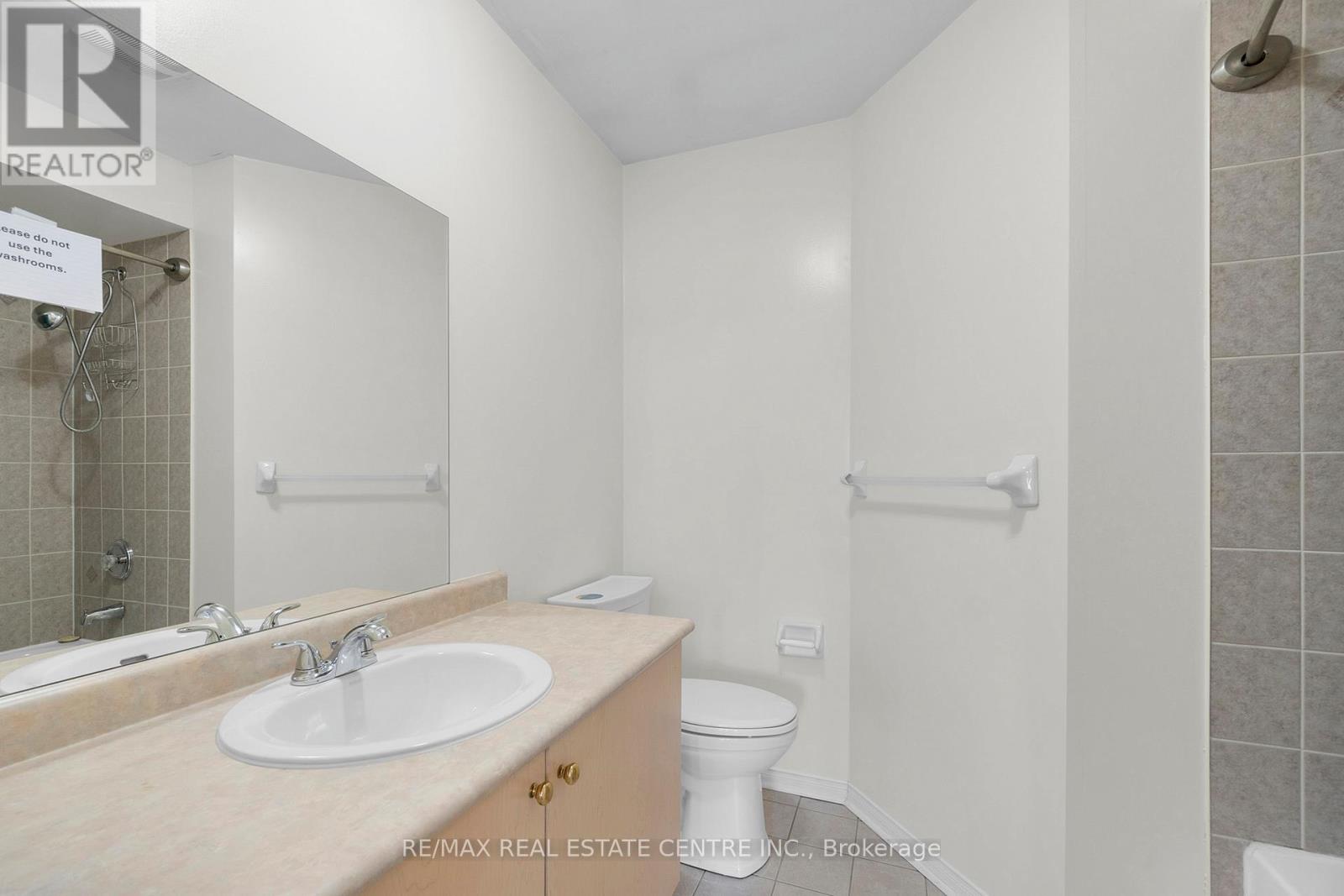 36 Capistro Street, Brampton, Ontario  L7A 3H7 - Photo 40 - W12562554