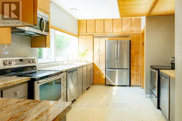 90 Winston Avenue, Hamilton, Ontario  L8S 2S6 - Photo 19 - X12382049