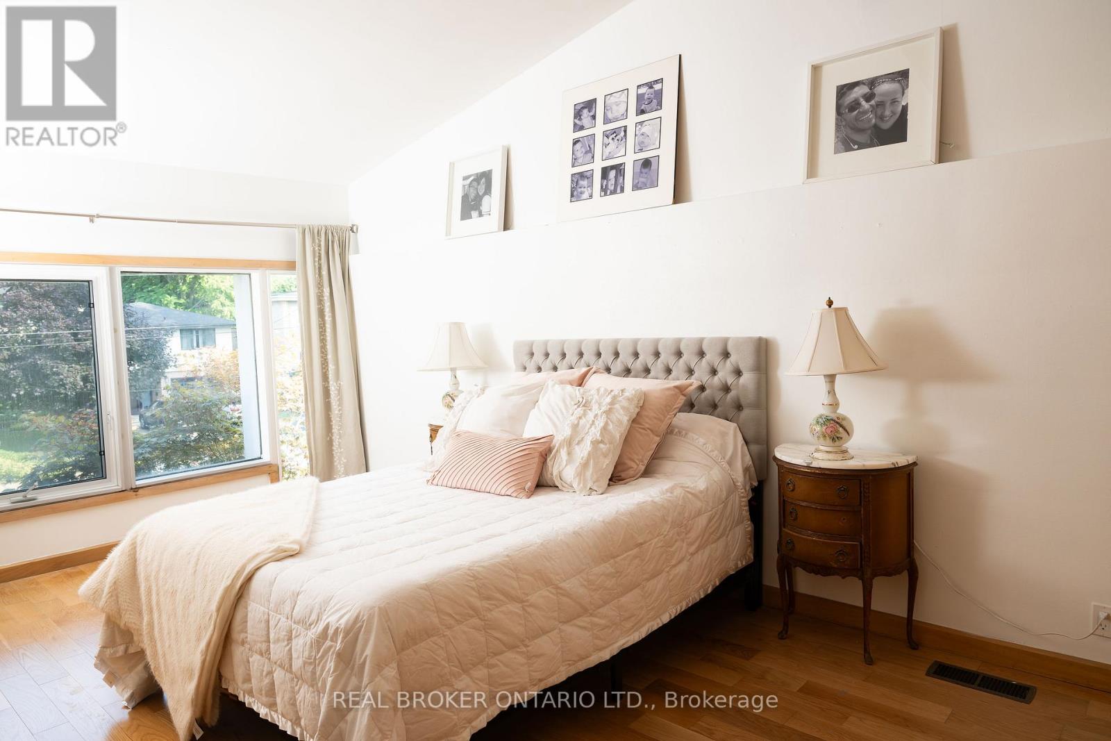 90 Winston Avenue, Hamilton, Ontario  L8S 2S6 - Photo 29 - X12382049