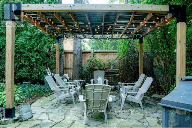 90 Winston Avenue, Hamilton, Ontario  L8S 2S6 - Photo 14 - X12382049