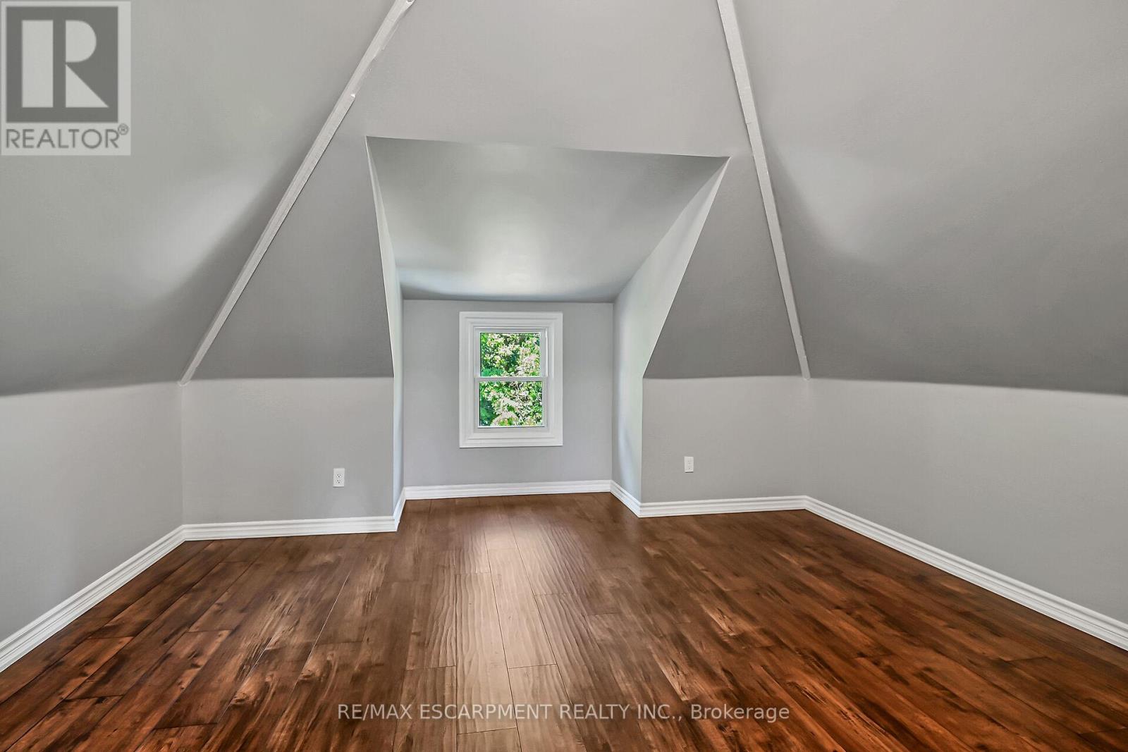 172 Sherman Avenue S, Hamilton, Ontario L8M 2P9 - Photo 29 - X12421064