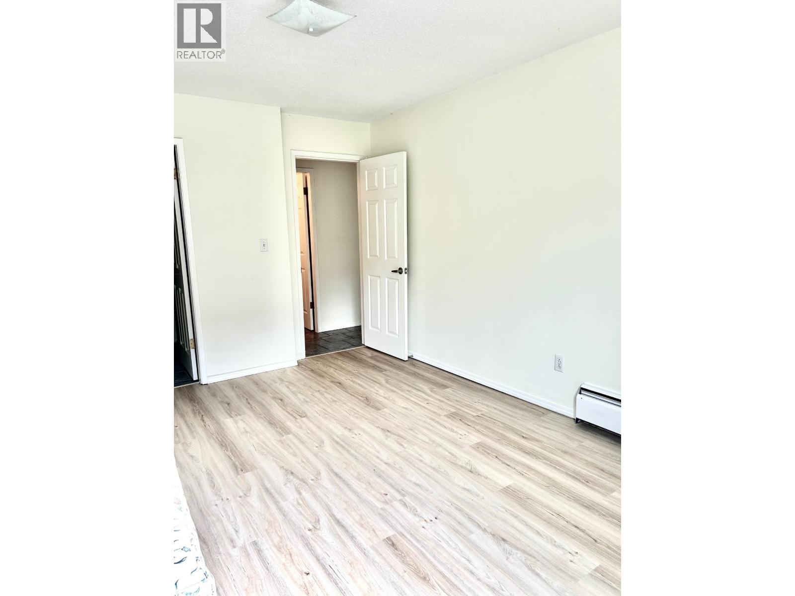 110 6420 Buswell Street, Richmond, British Columbia  V6Y 2E9 - Photo 13 - R3068296