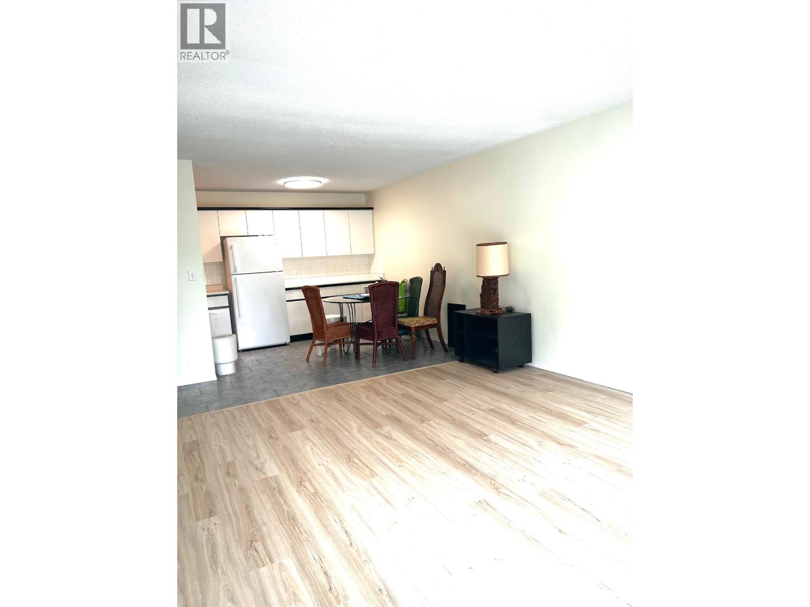 110 6420 Buswell Street, Richmond, British Columbia  V6Y 2E9 - Photo 9 - R3068296