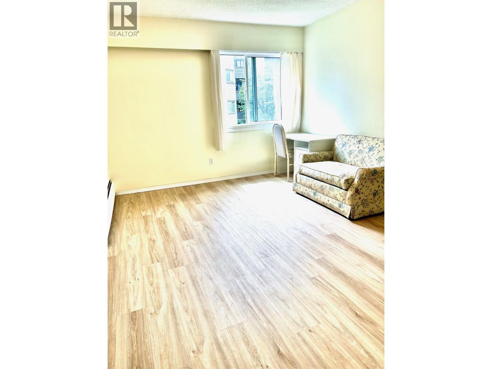 110 6420 Buswell Street, Richmond, British Columbia  V6Y 2E9 - Photo 14 - R3068296