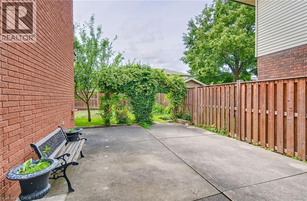 75 President Drive, Stoney Creek, Ontario  L8G 4L7 - Photo 45 - 40789564