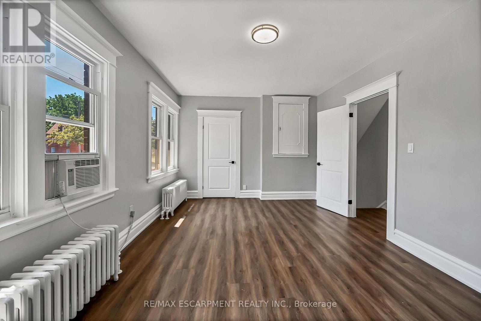 172 Sherman Avenue S, Hamilton, Ontario L8M 2P9 - Photo 20 - X12421064