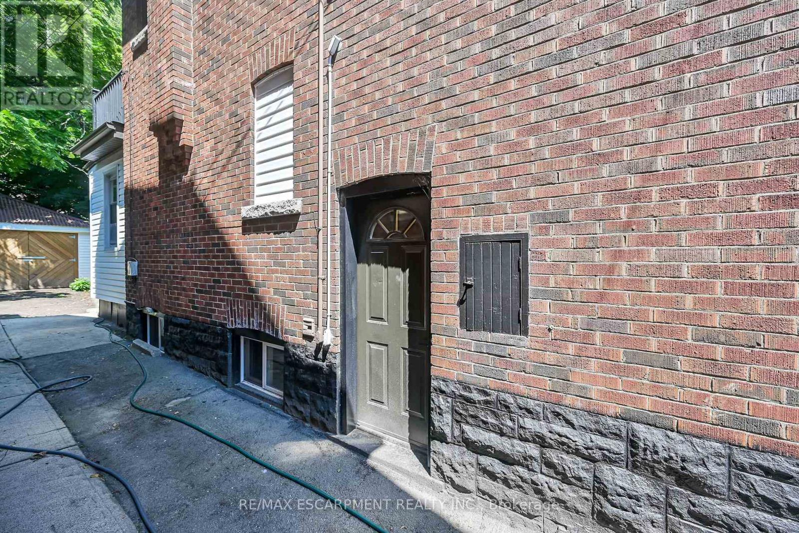 172 Sherman Avenue S, Hamilton, Ontario L8M 2P9 - Photo 35 - X12421064