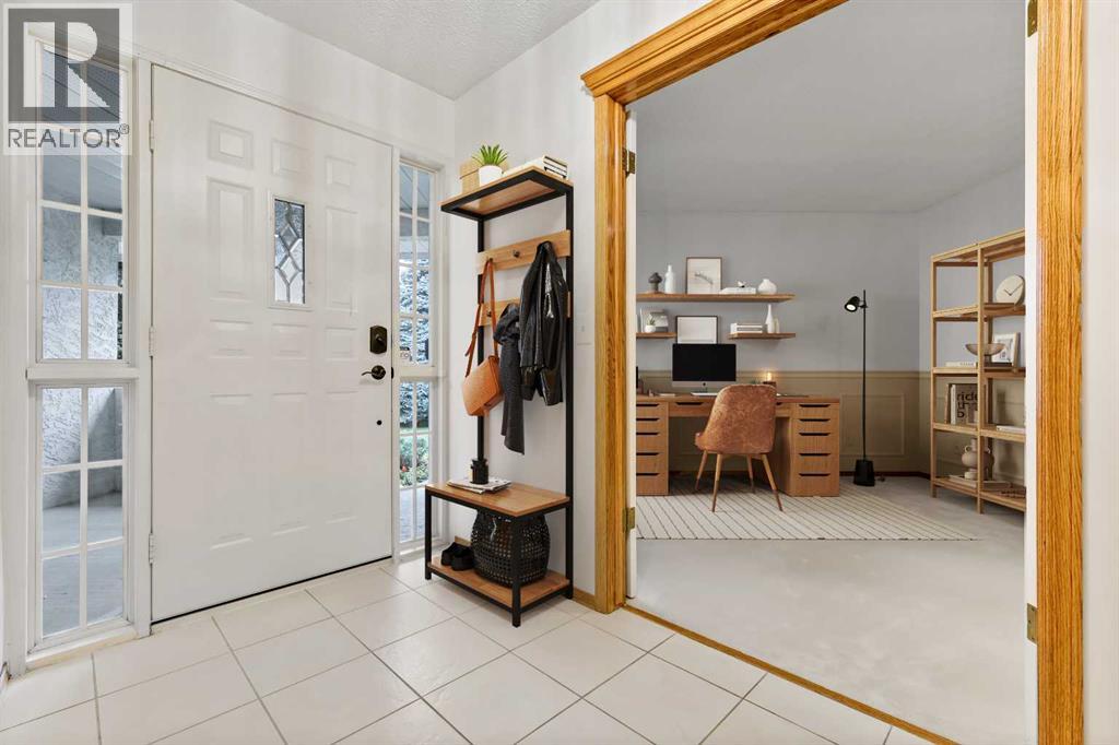 3 Pump Hill Landing Sw, Calgary, Alberta  T2V 5C1 - Photo 3 - A2265982