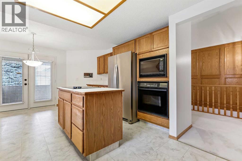 3 Pump Hill Landing Sw, Calgary, Alberta  T2V 5C1 - Photo 7 - A2265982