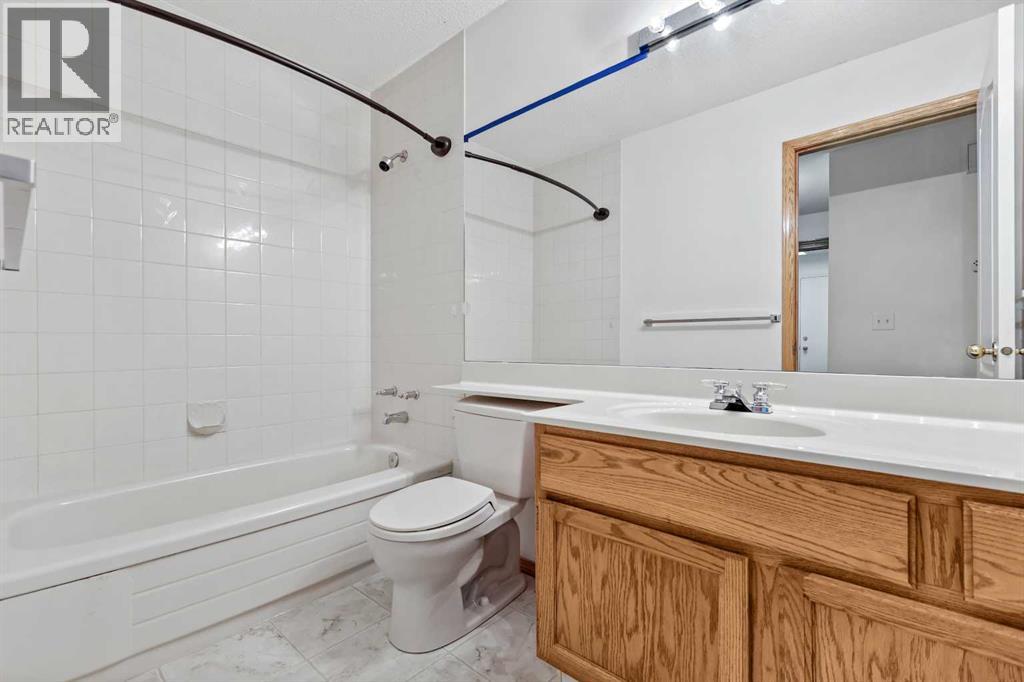 3 Pump Hill Landing Sw, Calgary, Alberta  T2V 5C1 - Photo 31 - A2265982