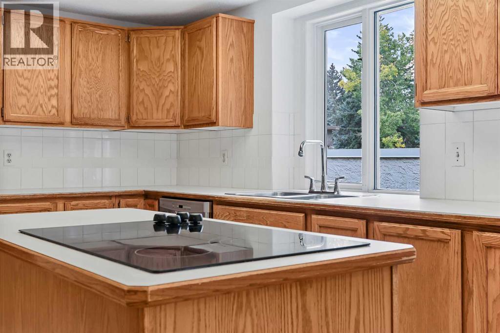 3 Pump Hill Landing Sw, Calgary, Alberta  T2V 5C1 - Photo 9 - A2265982