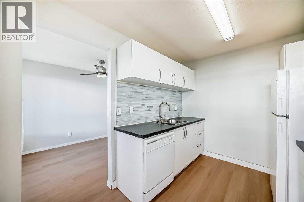 120 Pennsylvania Road Se, Calgary, Alberta  T2A 4Y8 - Photo 5 - A2267387